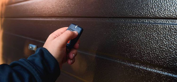 automatic door opener with remote control in Redondo Beach